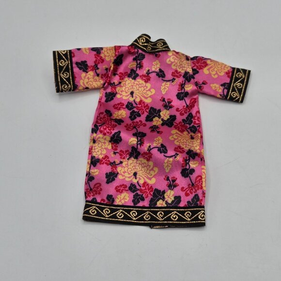 Chinese 1993 Dolls Of The World Barbie Pink Silk Hanfu Robe - Picture 2 of 4